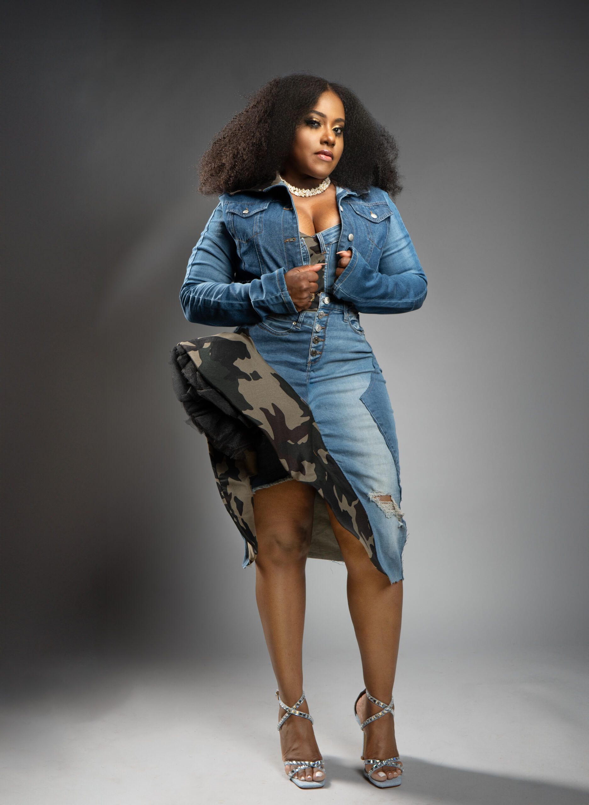 Etana among a number of persons in entertainment industry to receive National Honours